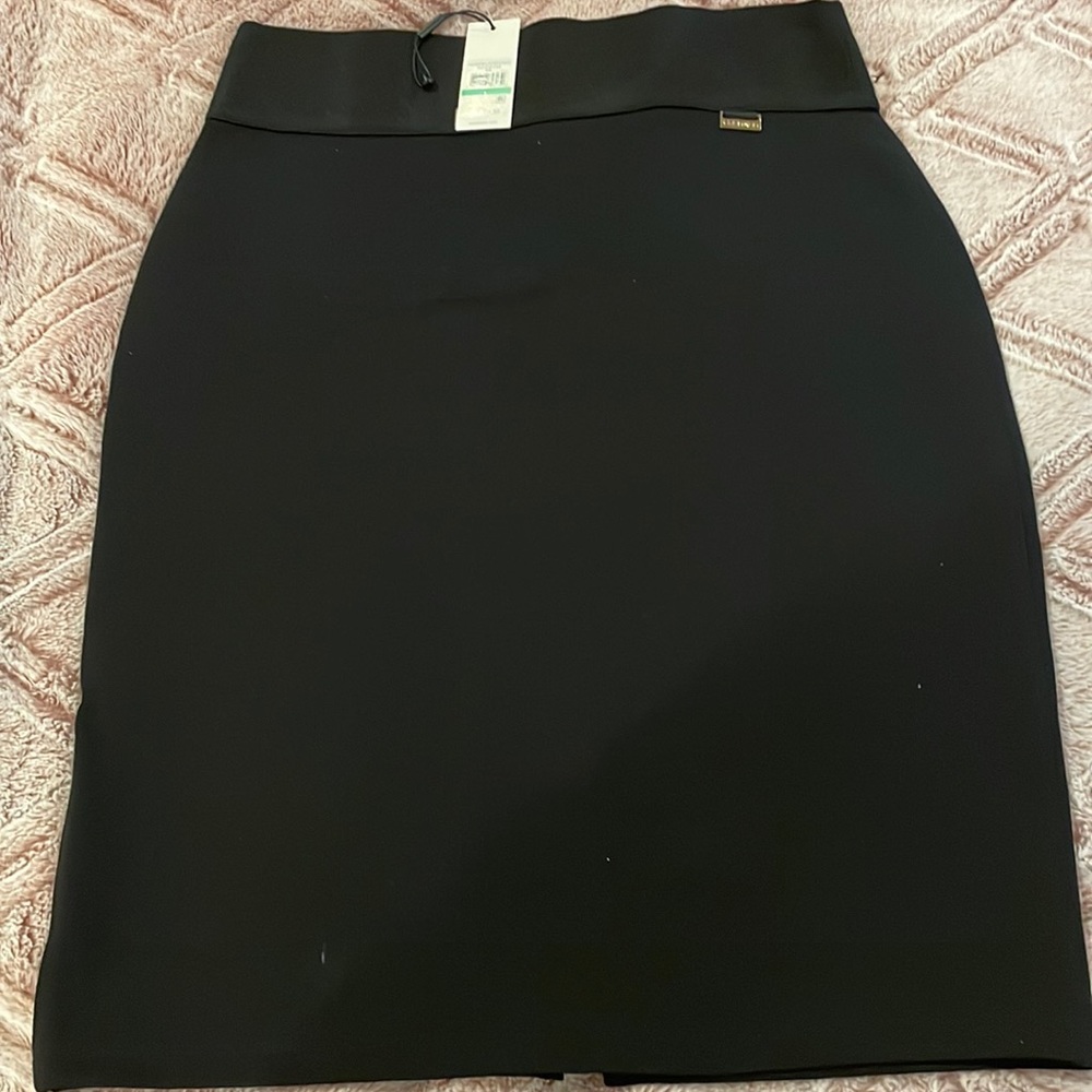 NWT Black Calvin Klein Skirt-Size L